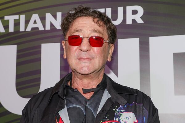 Лепс выставил на продажу два загородных дома — не хватает денег на свадьбу