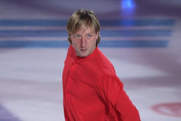 Плющенко обратился к 19-летнему сыну после скандала: «Готов ответить»