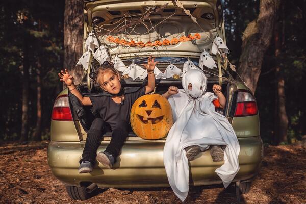 Миньоны, мумии и монстры: простые идеи для детских костюмов на Хэллоуин