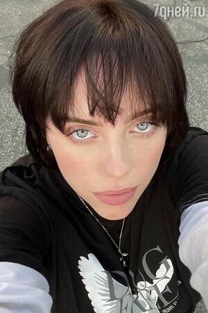 Билли Айлиш - фото