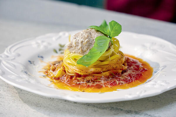 Александр Белькович: гнезда с фаршированными тефтелями