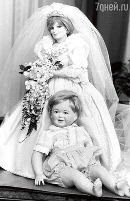 Кукла Диана — в подвенечном платье с младенцем Уильямом