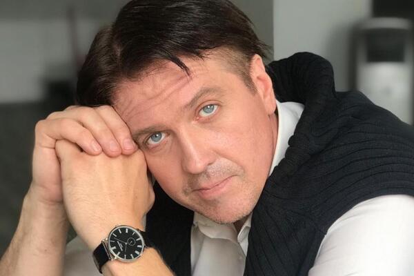 Денис Матросов изменился до неузнаваемости в новом браке — уже не мачо