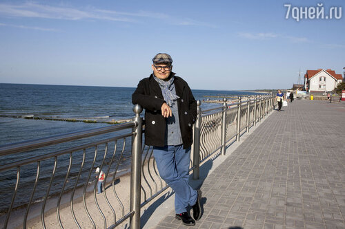 Александр Васильев