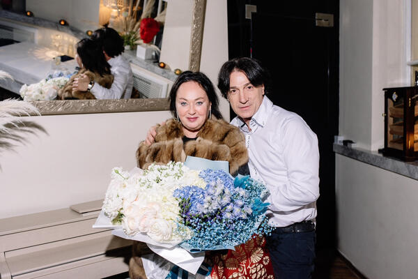 Лариса Гузеева разбила больше двухсот тарелок на дне рождения друга