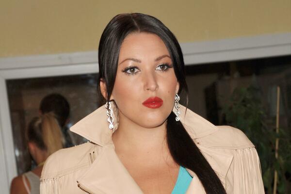 «Много лет лечится, страдает»: Успенская выдала тайну изуродованной Дубцовой