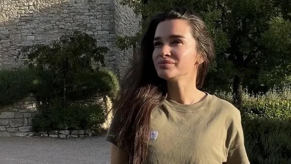 Решившая переехать в деревню Ксения Бородина показала свой идеальный дом в лесу