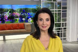 57-летняя Стриженова позирует без макияжа на новом фото — совсем другая