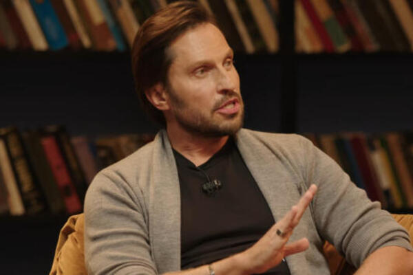 Стало известно, почему Александр Ревва отменил все концерты