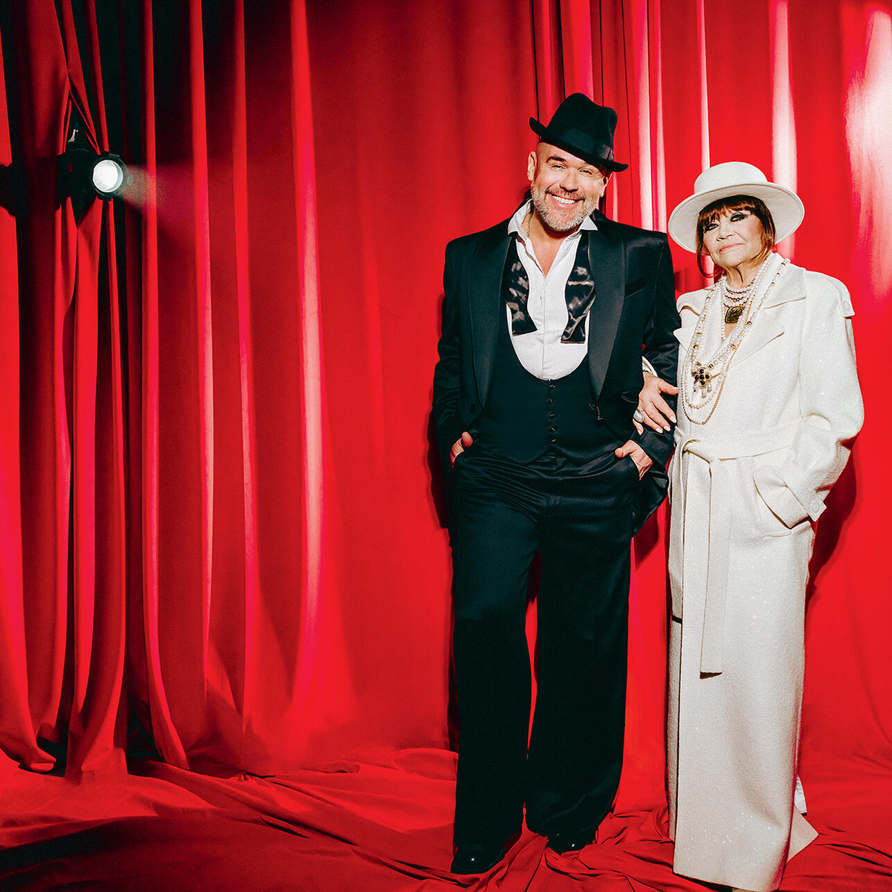 Максим Аверин с Ларисой Лужиной