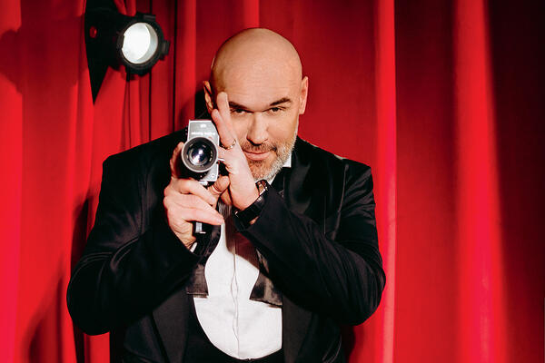 Максим Аверин: «Мне казалось, это красиво, а прохожие вызвали милицию»