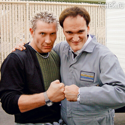 С Квентином Тарантино на съемках сериала «Шпионка». 2001 г.
