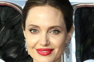 Закипела личная жизнь: Анджелина Джоли в активном поиске нового бойфренда  
