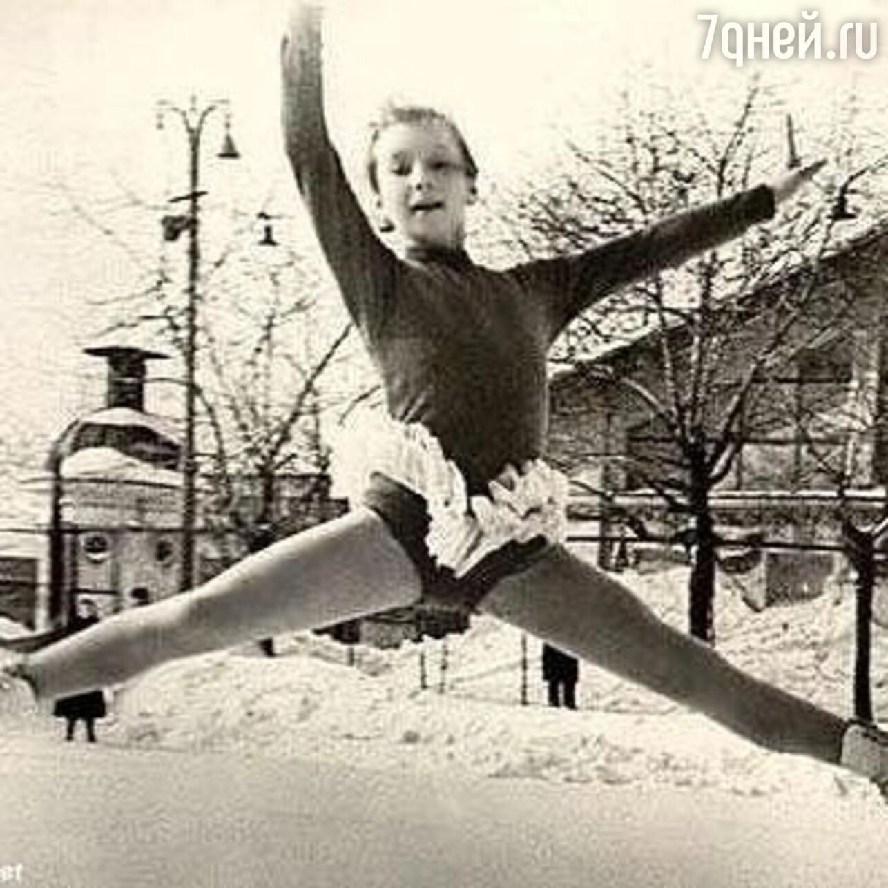 Фотографии Татьяны Тарасовой в молодости