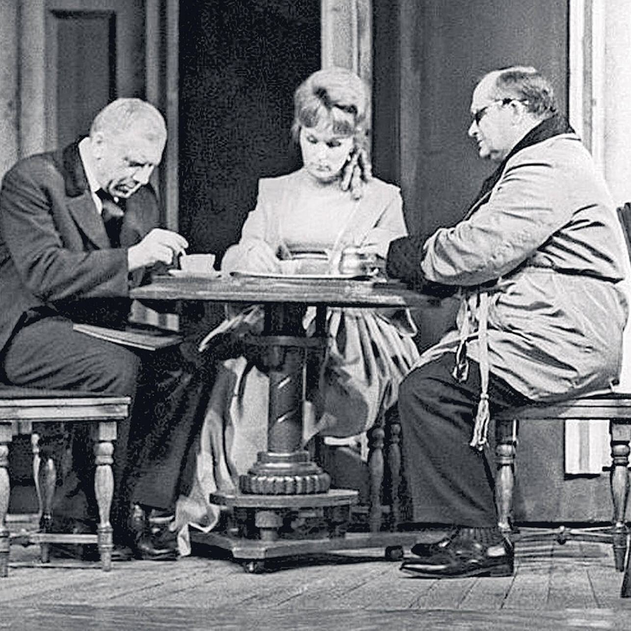 Анатолий Папанов, Вера Васильева и Георгий Менглет