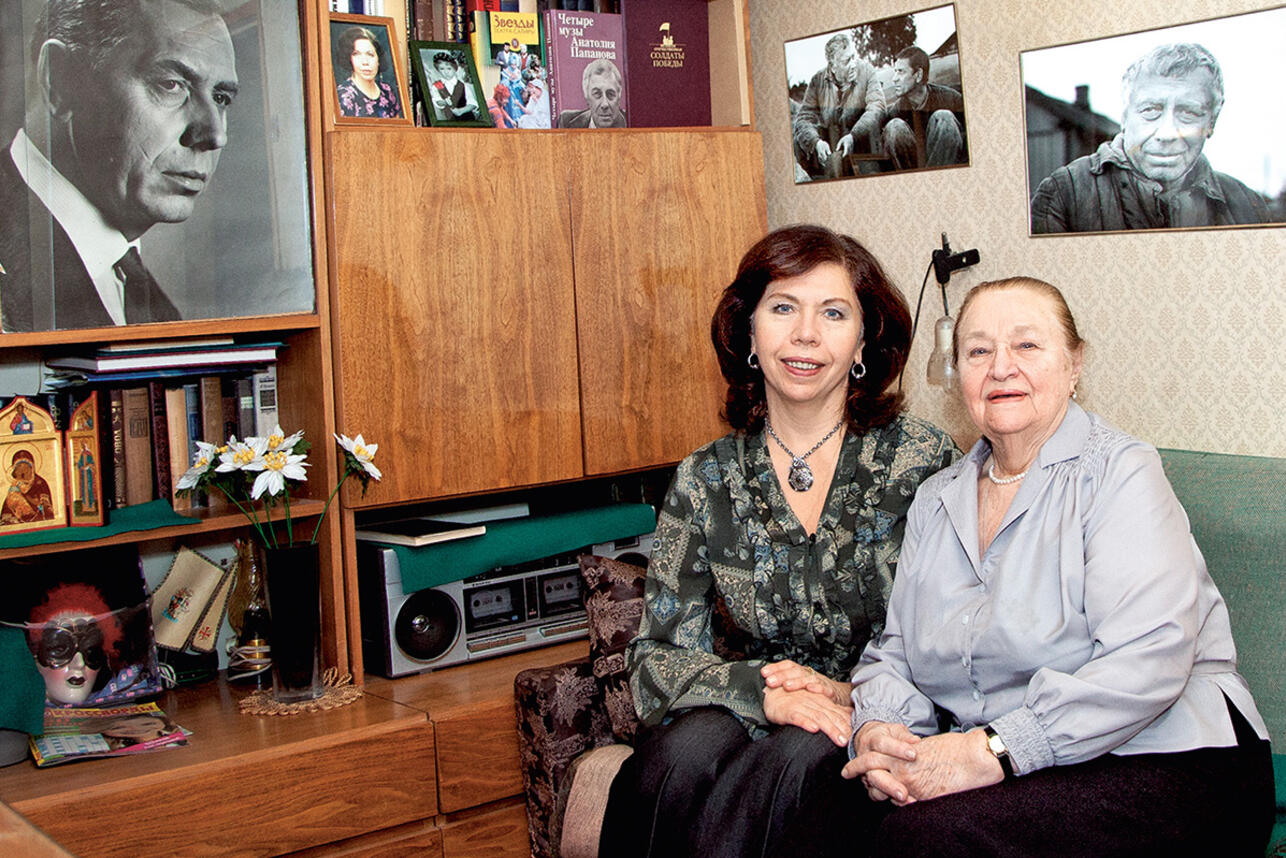 Елена Папанова и Надежда Каратаева