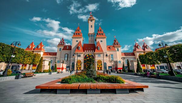 «Остров Мечты» анонсирует запуск новой тематической зоны «Город» в открытом парке