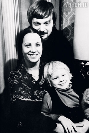 Олеся Рудакова с родителями