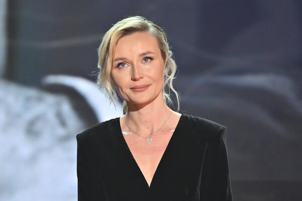 «Спектакль окончен»: Полина Гагарина слегла после вояжа в Турцию 