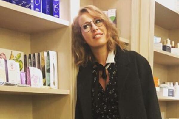 Образ дня: Ксения Собчак в Alexander Terekhov