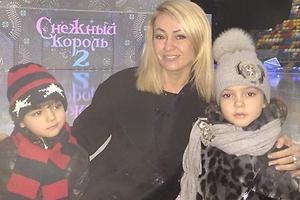 Дети Филиппа Киркорова вышли в свет без своего отца