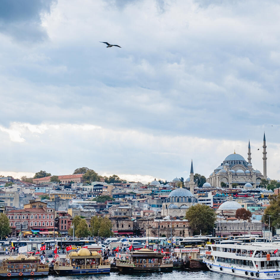 Куда поехать на новогодние: 6 направлений для тех, кто устал сидеть дома на каникулах