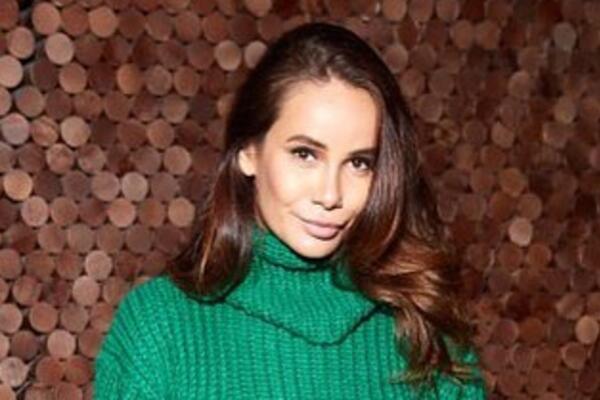 Айза Анохина похвасталась покупкой квартиры в центре Москвы