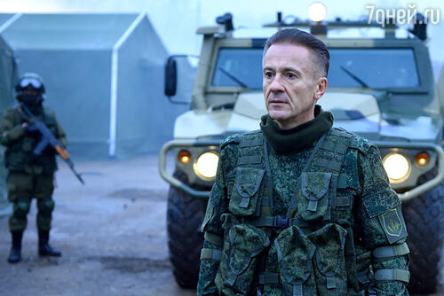 Олег Меньшиков