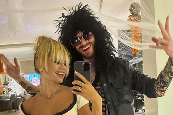 Внук Пугачевой ушел в отрыв после сообщений о разводе