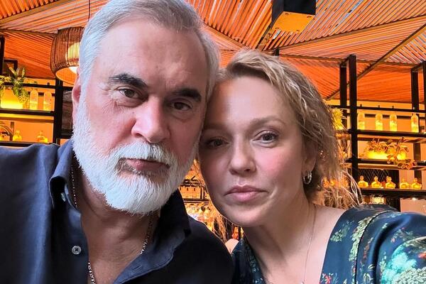 На банкет в пеньюаре: жена Меладзе надела рискованный наряд на юбилей певца