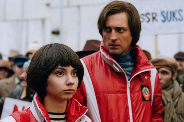Фигуристка бьется как рыба об лед. Рецензия на фильм «Роднина»
