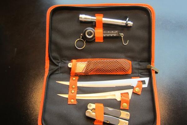 Хотите получить набор рыбака с автографом Джереми Уэйда? 