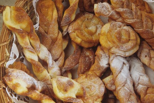 Готовим пышный хворост по классическому рецепту — вкус, знакомый с детства