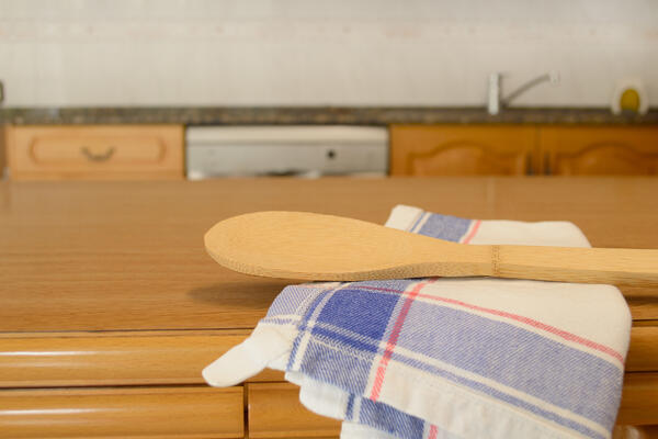 Как отстирать кухонные полотенца без лишних усилий — проще, чем кажется