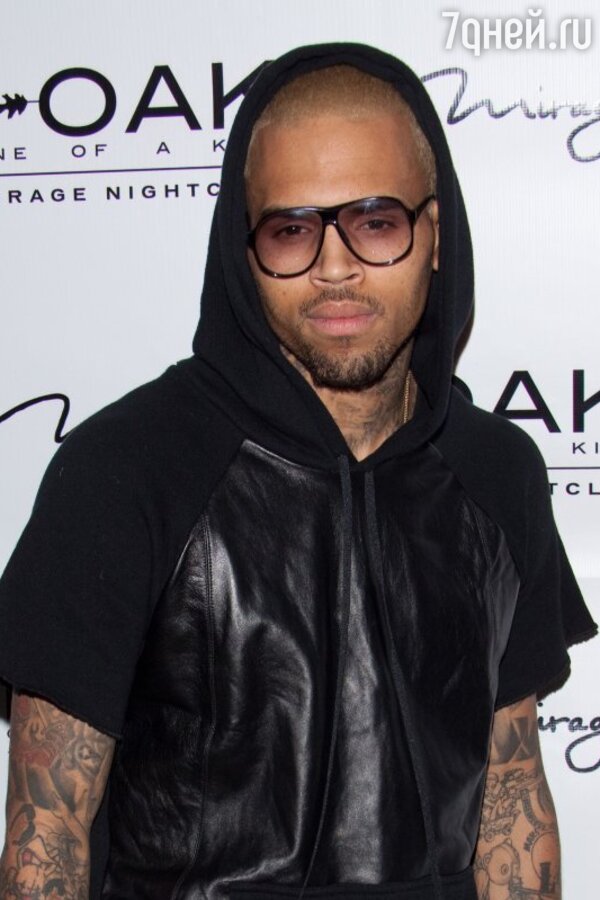   (Chris Brown)