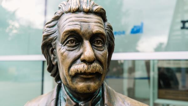 14 марта – день рождения Альберта Эйнштейна 