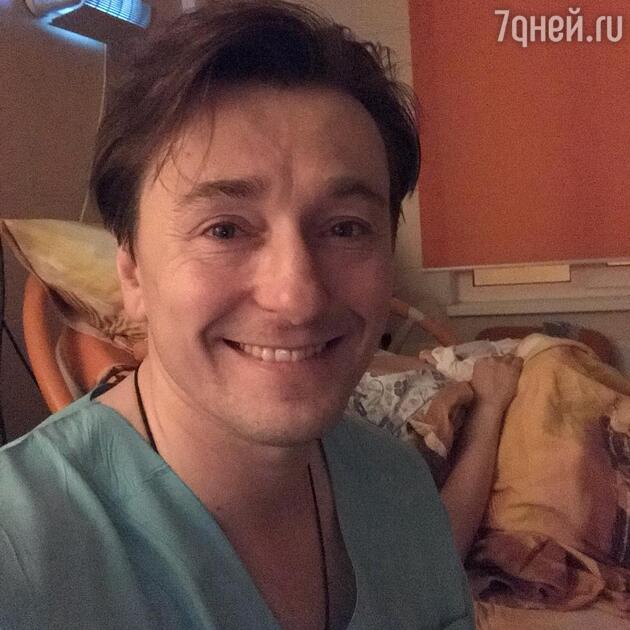 Сергей Безруков и Анна Матисон с новорожденным