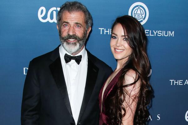 Что же пошло не так? Стала известна причина расставания Мэла Гибсона с его подругой Розалиндой Росс    