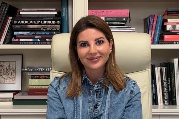 Послание Орбакайте и замок: семья Юдашкина устроила праздник в Токио