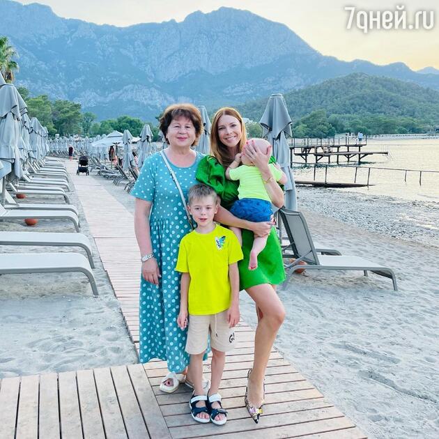 Наталья Подольская с семьей — фото