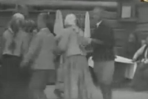  1920- :   .