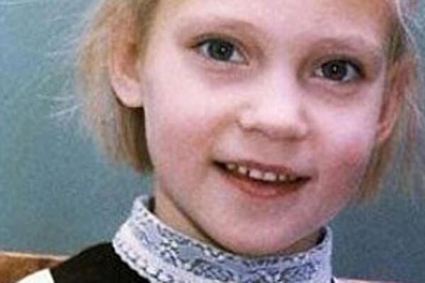 Звезды в школе: 10 самых интересных фото из личных архивов 