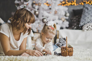 5 способов оригинально загадать желание в новогоднюю ночь, которые понравятся детям 