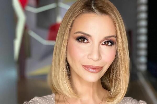 Огромный участок и черный фасад: Орлова показала новый загородный дом