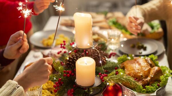 Что можно купить к новогоднему столу уже сейчас, чтобы не стоять в очередях