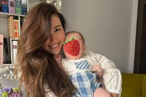 Покинувшая страну Заворотнюк показала редкое фото с подросшим сыном — вынуждена остаться