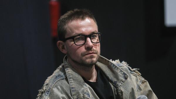 «Я тоже!»: Харламов осадил Петрова после упоминания скандального фильма «Текст» «Я тоже!»: Харламов осадил Петрова после упоминания скандального фильма «Текст»
