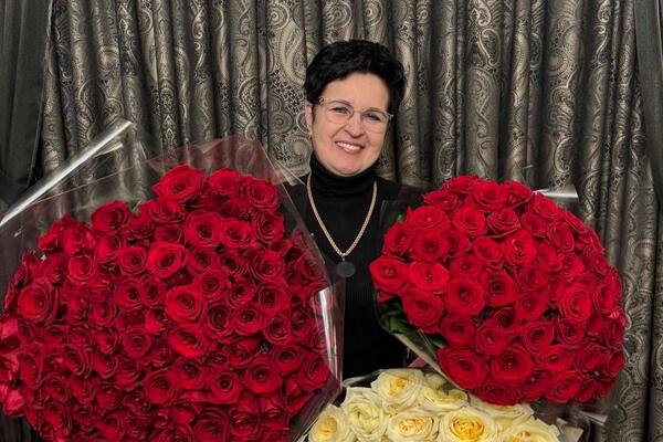 «Я ему сразу сделала задел на личную жизнь»: звезда «Битвы экстрасенсов» потеряла все
