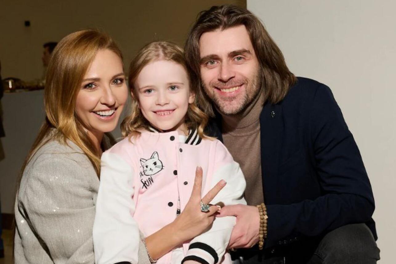 Навка похвасталась совместным фото с Чернышевым и его семилетней дочерью Навка похвасталась совместным фото с Чернышевым и его семилетней дочерью