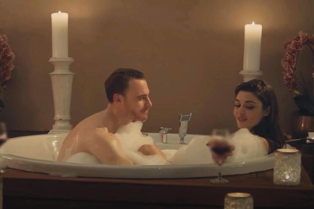 кадр из сериала «Постучись в мою дверь» фото